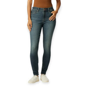 Vintage Signature by Levi Strauss & Co. Womens 918 Classic Midrise Jeans